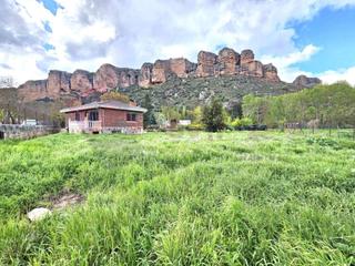 Xalet  Lr-446. Finca de recreo con chalet y caseta de aperos en ctra soria en v