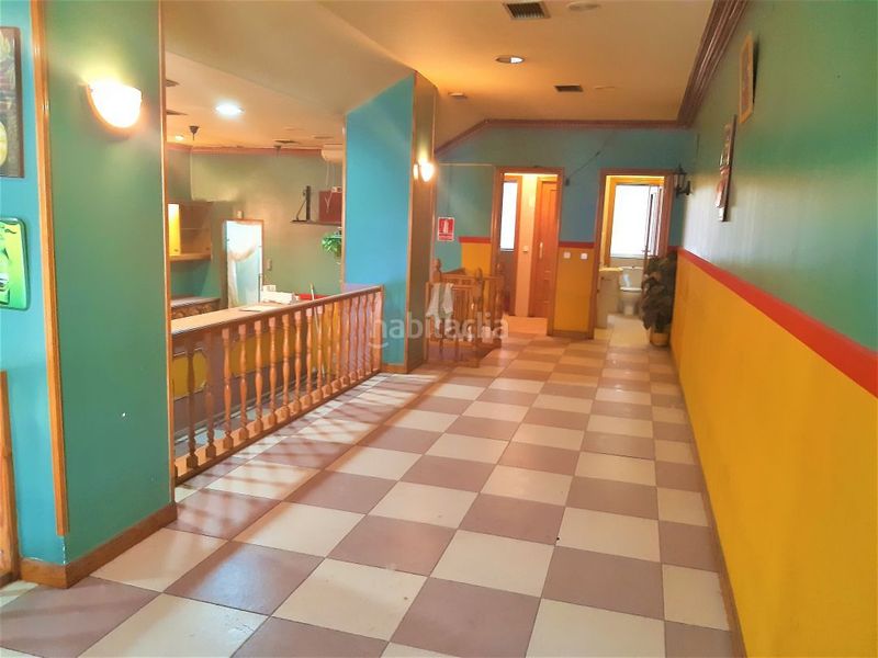 Foto fecedc8d-ebcf-40f8-8710-a2b4b3db82d5. Local comercial a Gran Via Logroño