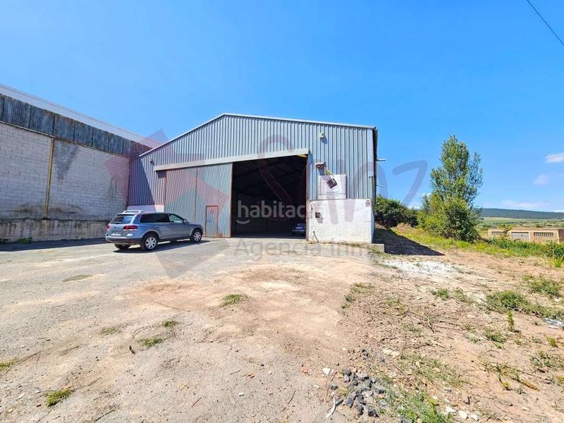Foto d9641b18-a856-486b-a884-af7ddfd50b13. Location bâtiment à usage industriel dans Navarrete