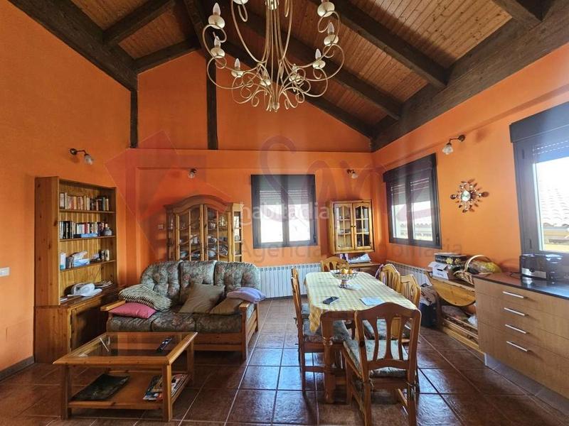 Foto 0776271c-da44-4b70-91fb-3563de8f84ad. Chalet avec chauffage parking dans Matute