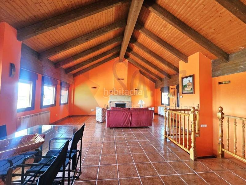 Foto 39717ca7-9aa3-4164-b5b6-9094b257cc83. Chalet avec chauffage parking dans Matute