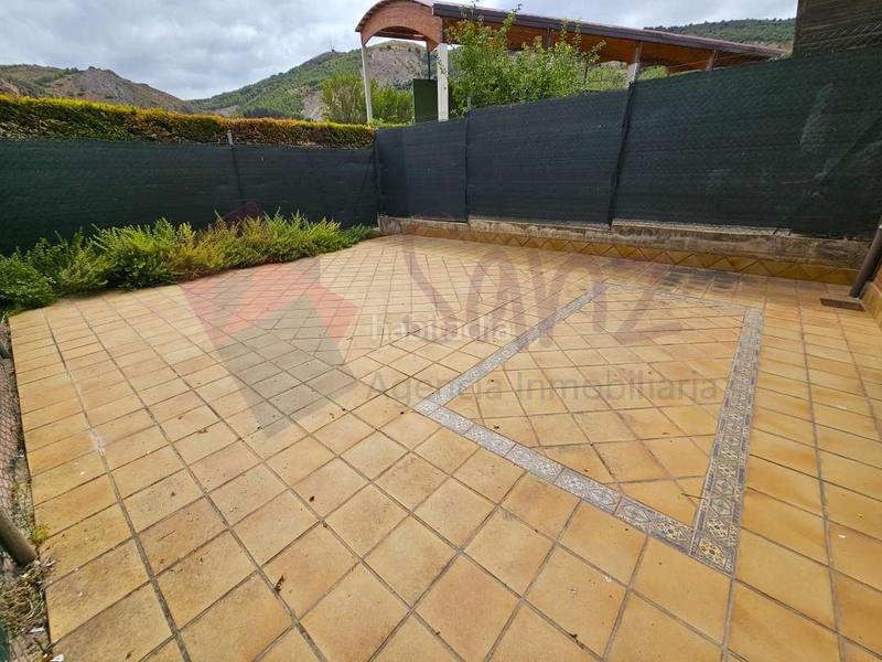 Foto a7b8afeb-5f96-43f6-b102-017d3ebd5cfa. Casa adosada exclusiva sanz. precioso adosado para entrar a vivir en Lagunilla del Jubera