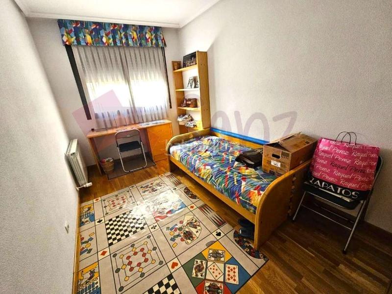Foto 618a7eb0-59da-4c92-b8a2-11e37ed72a2a. Piso oportunidad en sanz. vivienda en plaza martínez flamarique en Logroño