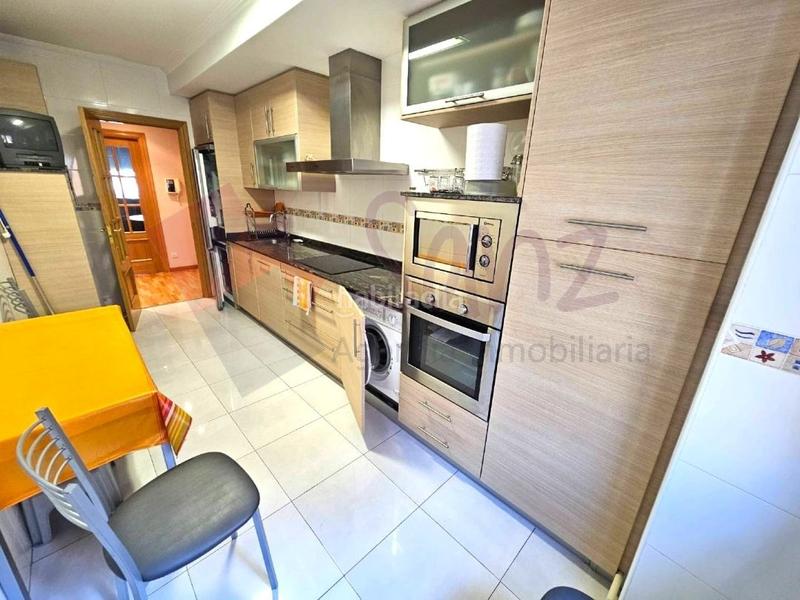 Foto 86c947ca-64e3-4f40-b774-c43e491a9467. Piso oportunidad en sanz. vivienda en plaza martínez flamarique en Logroño