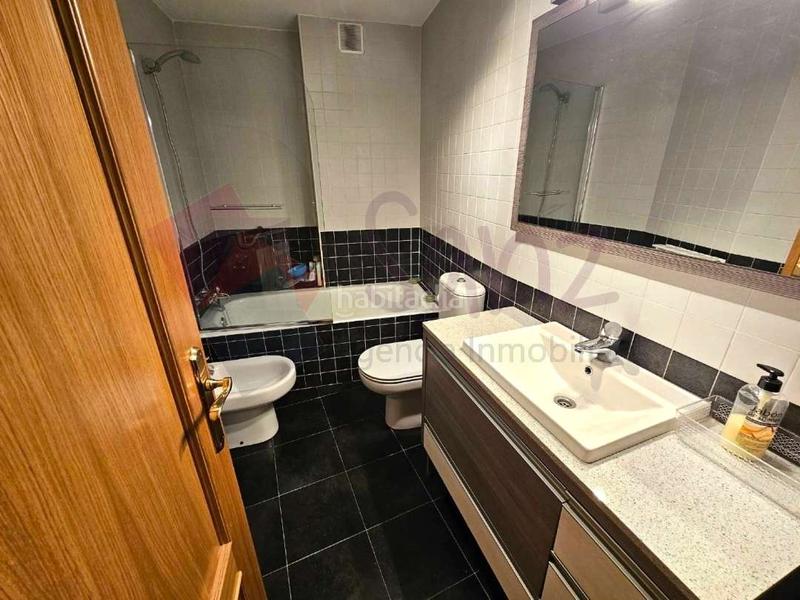 Foto c00c51ed-c2f2-475a-904c-385cb778c45a. Piso oportunidad en sanz. vivienda en plaza martínez flamarique en Logroño