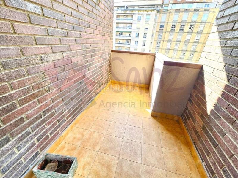 Foto 4a866422-d8ec-43b2-9936-964f34ff7058. Miete etagenwohnung mit heizung in Gran Via Logroño