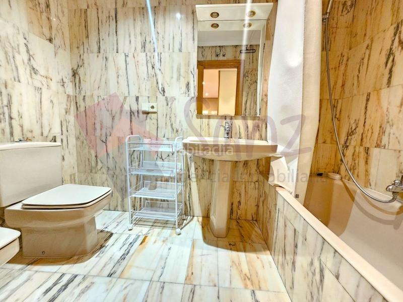 Foto 6e8d0e9b-cd83-4619-9172-d6b12b6e55ad. Miete etagenwohnung mit heizung in Gran Via Logroño