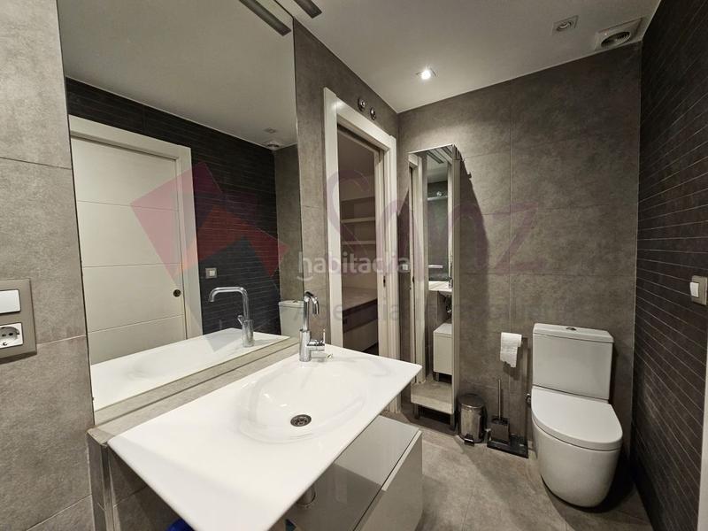 Foto f612b176-e519-4f89-bf2f-62ee7e9d4025. Lloguer apartament amb calefacció a Gran Via Logroño