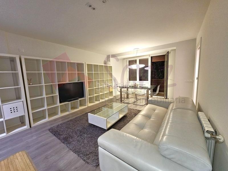 Foto ce7d1e66-5f97-46c2-9b12-50381a949481. Location appartement avec chauffage dans Gran Via Logroño