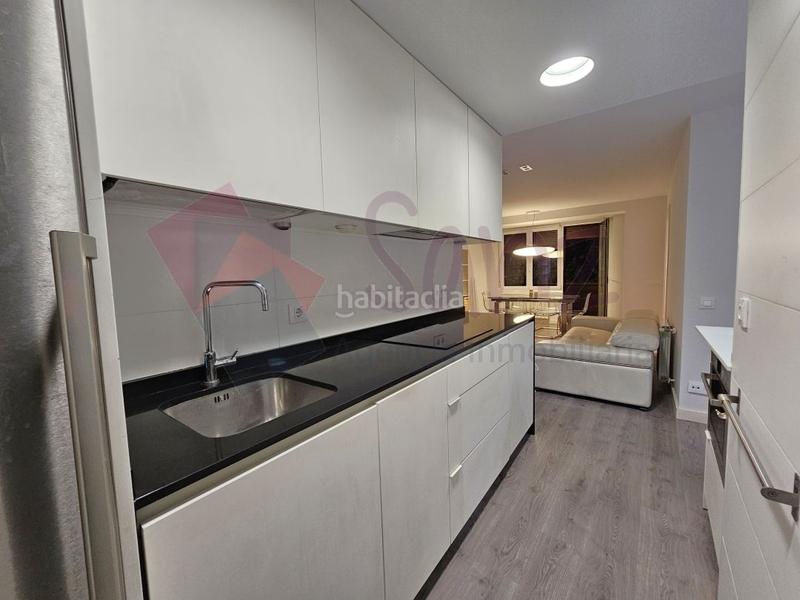 Foto 178625be-405a-48d4-b6c2-4a5723f0ee65. Rent apartment with heating in Gran Via Logroño