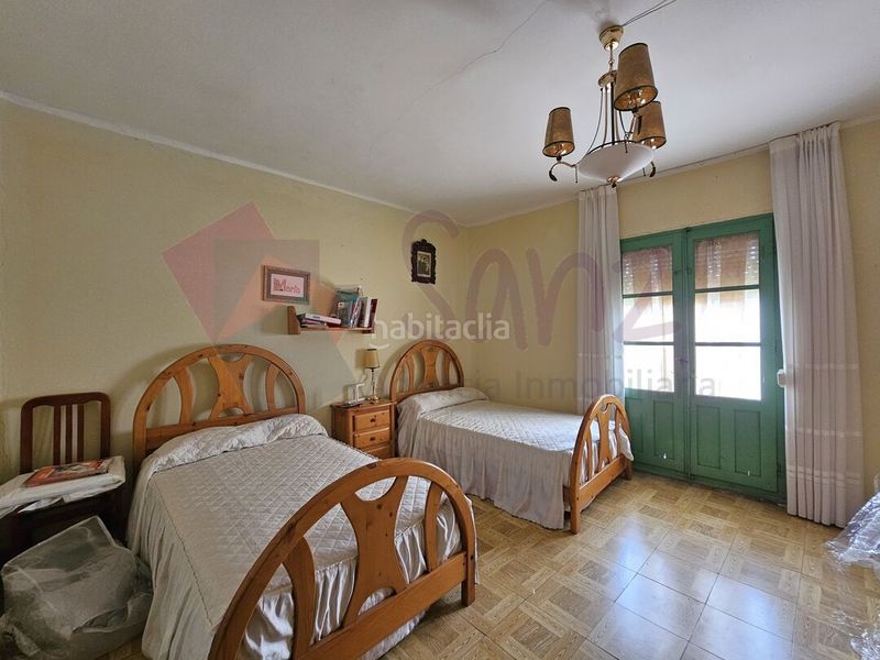 Foto b6c098f8-2230-4cc7-840c-7f50ad6d03de. Casa amb calefacció aparcament a Ribafrecha