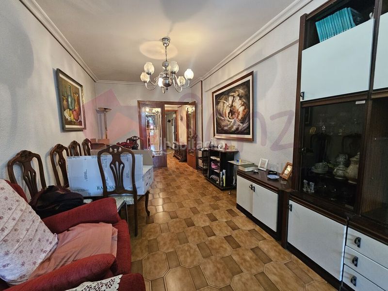 Foto 24d4b46f-cd7c-4dc3-b497-9f84fb68e7f7. Pis amb calefacció a Gran Via Logroño