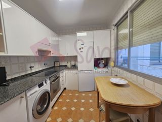 Appartement  Calle bretón de los herreros. Oportunidad en sanz. piso en bretón de los herreros