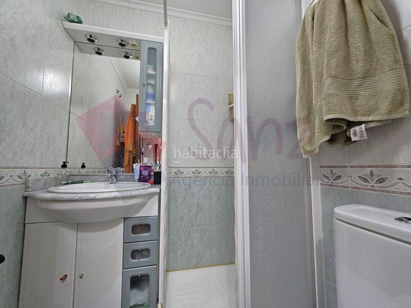 Foto 10028a93-2141-4fda-8280-935bc00a2d2d. Apartament amb calefacció aparcament a Oeste Logroño