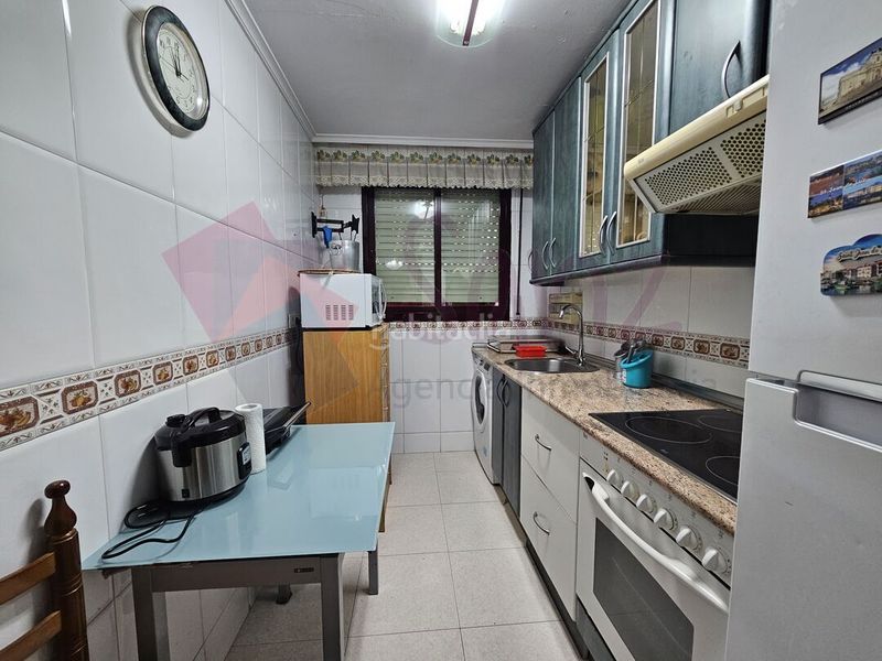 Foto e178cd0d-c7be-42bb-90aa-66ec462ecb3d. Apartament amb calefacció aparcament a Oeste Logroño