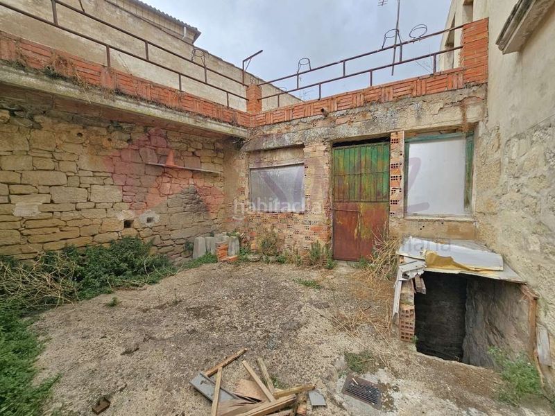 Foto bce9fa95-29de-4b5b-8915-05f7f871cca3. Casa amb aparcament a Bargota