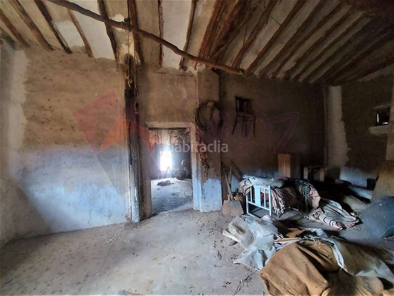 Foto 256c204a-ca1d-4885-bf79-1f80aad7e9d8. Casa amb aparcament a Redal (El)