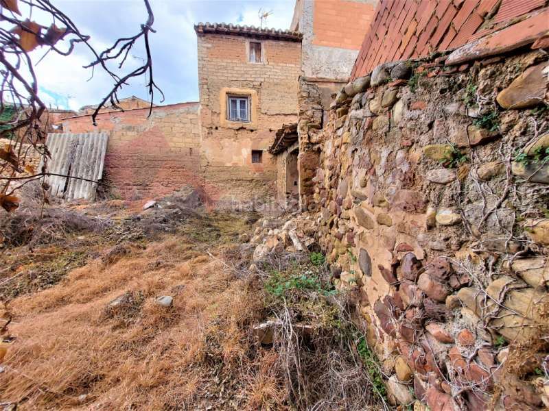 Foto 54bd1d10-b3dc-4f89-b86c-6e28d837ae8e. Casa amb aparcament a Redal (El)