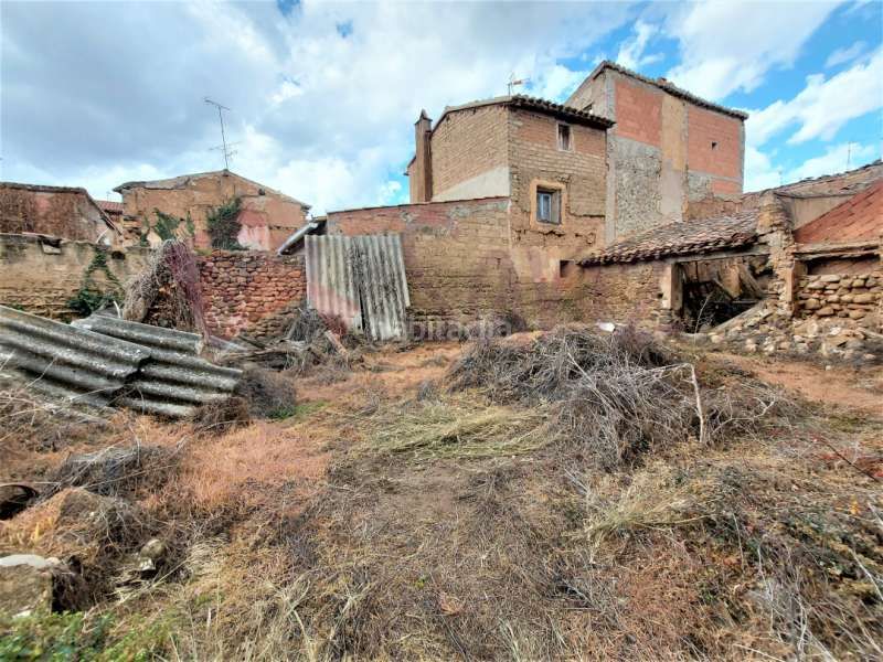 Foto 803e6b54-4c11-45c4-9aeb-e5dffc7261d7. Casa amb aparcament a Redal (El)