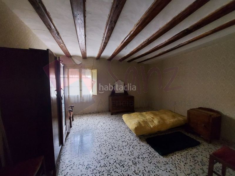 Foto 84cd489c-6e39-4196-99b6-382b4e891ea1. Casa amb aparcament a Redal (El)