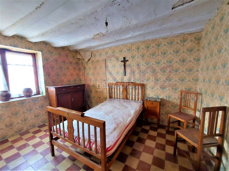 Foto b90aa593-1464-40c9-89db-f93caadbb158. Casa amb aparcament a Redal (El)