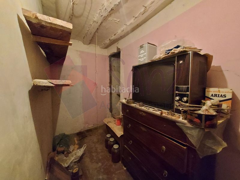 Foto f9e8f5d9-4b68-414c-a63e-0bc1523a1ec5. Casa amb aparcament a Redal (El)