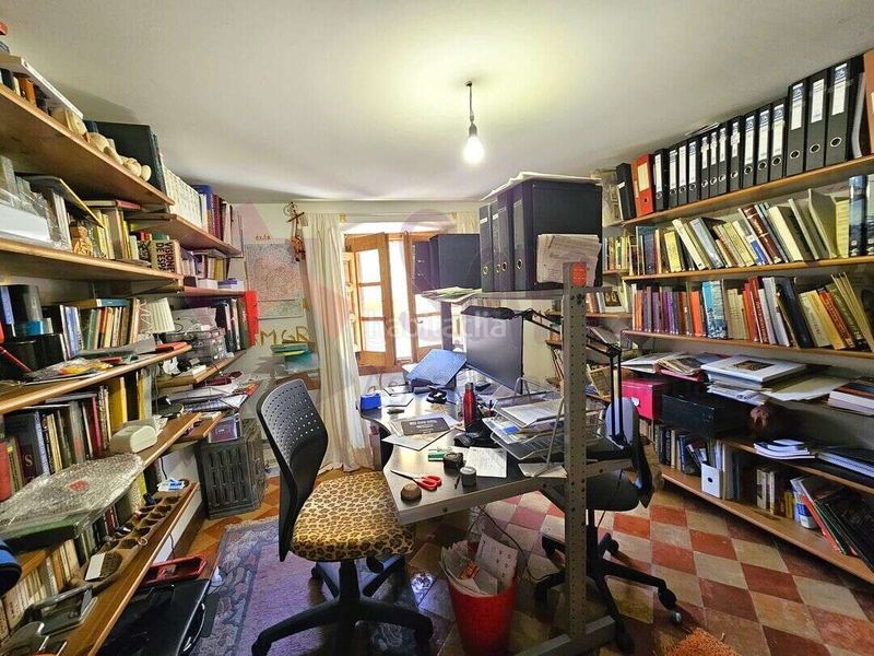 Foto 1c4317d7-f28c-4373-a57d-b477835247b0. Casa exclusiva vivienda en Clavijo