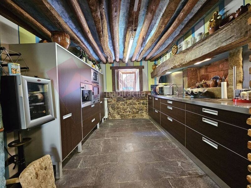 Foto 79d9f5ef-af3f-4551-9c99-0e546a052b6a. Casa exclusiva vivienda en Clavijo
