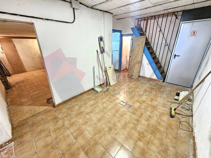 Foto b9aab972-d0e3-484b-aa0d-4083ba940b0e. Local comercial a Oeste Logroño