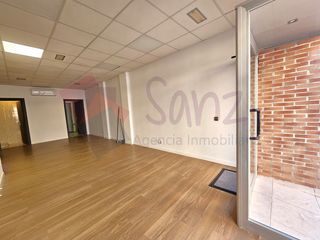 Local Comercial a Calle Oeste 12