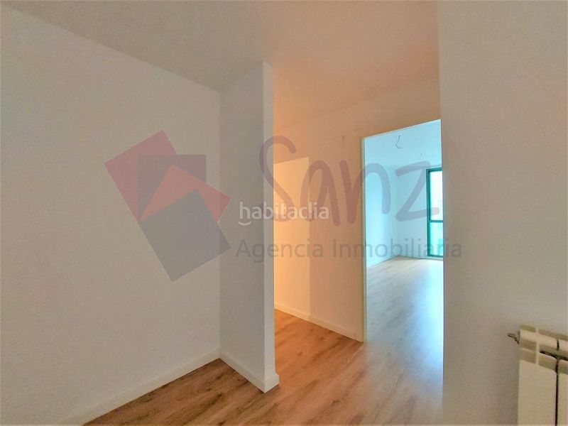 Foto c8b69d9e-9779-42a4-8732-3482772ad3d6. Pis amb calefacció aparcament piscina a La Cava - Fardachón Logroño