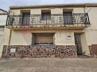 Casa  Calle virgen de la verdad. Exclusiva en sanz. casa en lazagurria.
