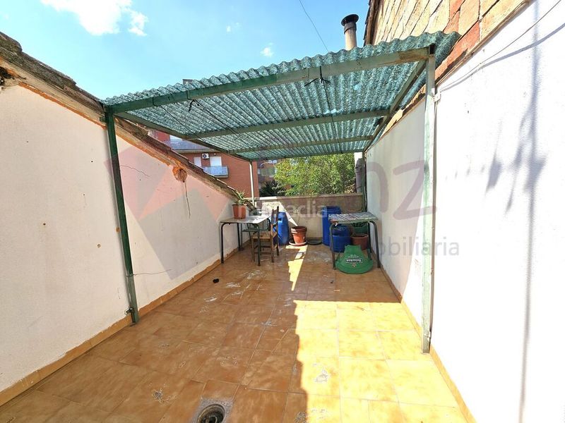 Foto 4eaaced1-5579-4495-b3dd-0568481d1ec9. Casa amb calefacció aparcament a Fuenmayor