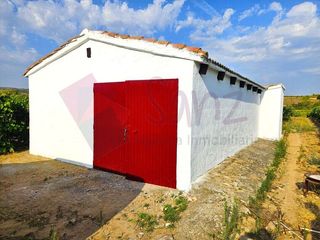 Casa  Calle trillo. Finca de recreo en el cortijo con edificación