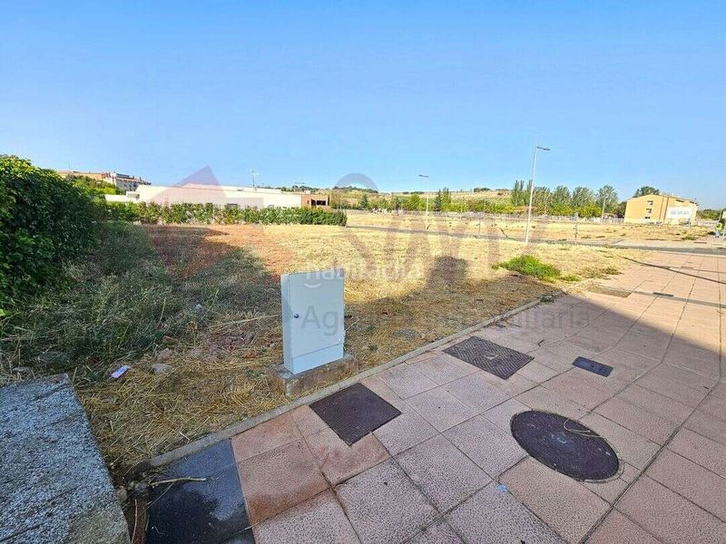 Foto 1d84c6a5-e333-4748-aa51-098c56321b2d. Terreny residencial a calle sor natividad 12 a Fuenmayor