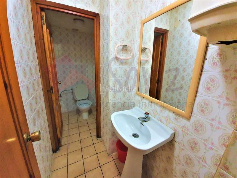 Foto a70e190d-e2b5-40a7-b7d6-62de5c5ca37a. Local commercial avec chauffage dans Oeste Logroño
