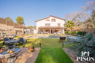 Xalet  Avellaners. Chalet independiente en venta en rubí, con 334 m2, 4 habitacione