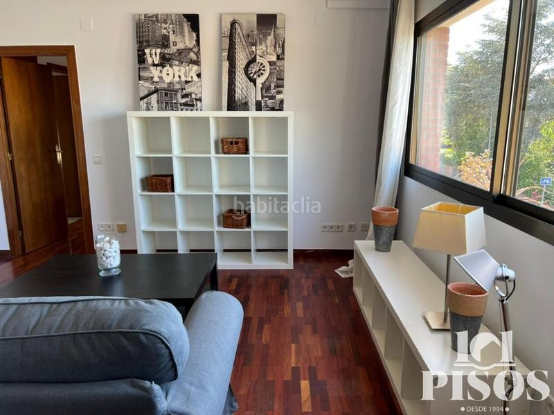 Foto 23026fc9-bd99-46af-9294-75f207eb96d4. Alquiler ático alquiler ático amueblado, en zona de lEixample, a 3min de esade en Sant Cugat del Vallès