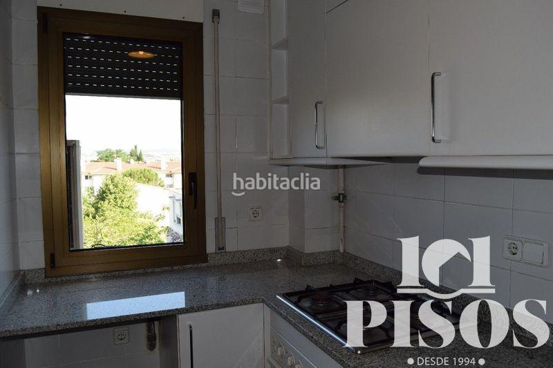 Foto 5a8636a0-beb6-4451-874c-c9a7078a3b6c. Alquiler ático alquiler ático amueblado, en zona de lEixample, a 3min de esade en Sant Cugat del Vallès