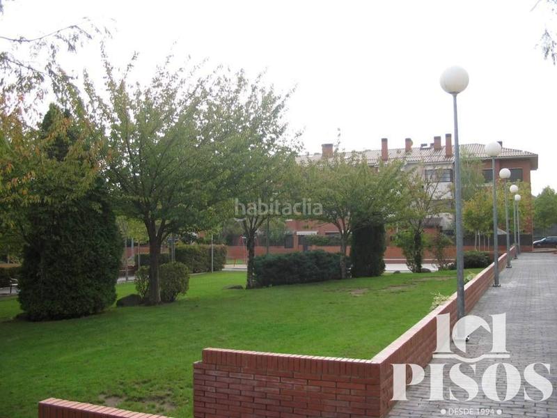 Foto a6ec0984-eb98-456a-926d-d6465d16e386. Alquiler ático alquiler ático amueblado, en zona de lEixample, a 3min de esade en Sant Cugat del Vallès
