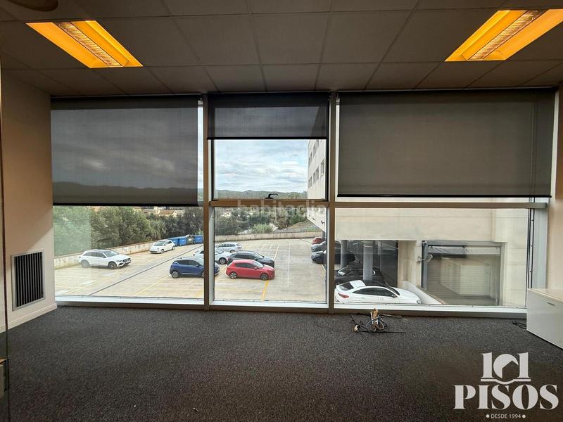 Foto 507ab0fc-72e8-47f0-bd7a-e23e14a90778. Affitto ufficio con riscaldamento parcheggio in Roquetes-Can Magí Sant Cugat del Vallès