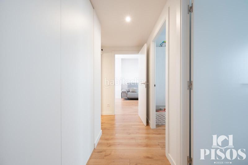 Foto 9e990dd5-eaf6-4f46-9df0-16464bf412e8. Pis amb calefacció aparcament piscina a Centre-Cordelles Cerdanyola del Vallès