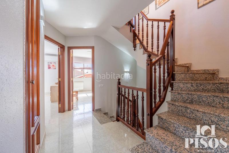 Foto fe894353-c618-4027-8029-0998e4d72fc1. Casa adosada en Ca n´Oriol Rubí