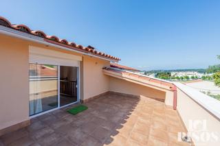 Casa a schiera  Valencia. Fantástica casa adosada con 169 m2, 4 habitaciones dobles 3 baño