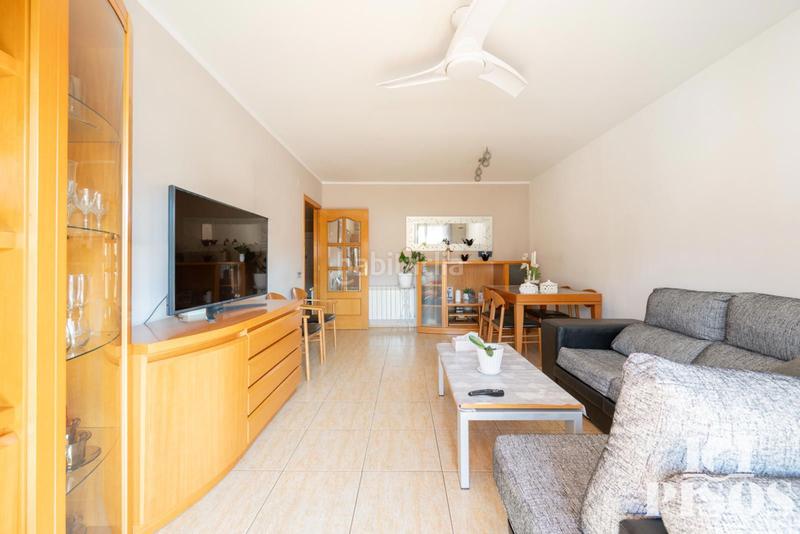 Foto 1ec402ff-bfec-4a50-b5bb-af60c2922c33. Casa adossada amb calefacció aparcament a Ca n´Oriol Rubí