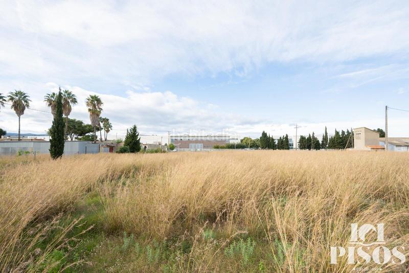 Foto 1f47373e-5746-42db-8d1a-78e0b5493de6. Finca rústica a Centre-Estació Gavà