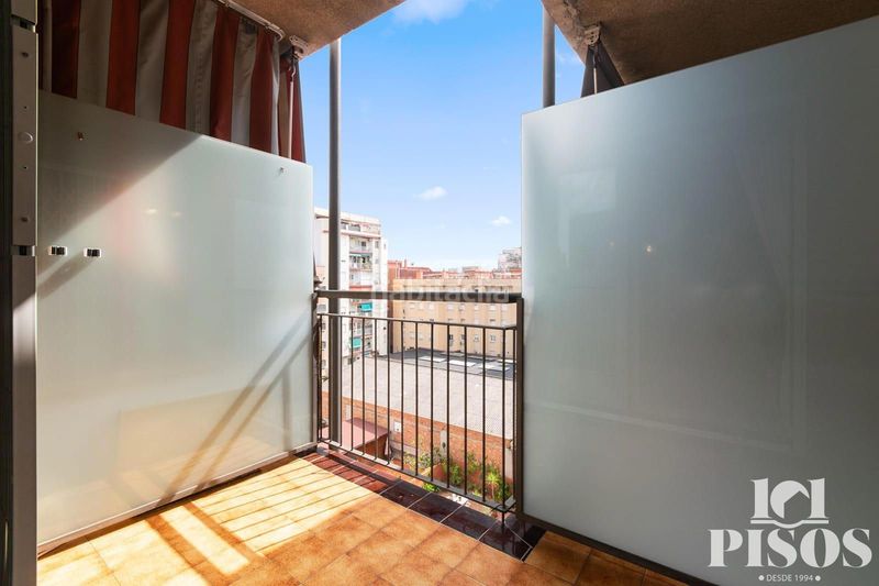 Foto 7a6f8b9c-e99f-4e53-a19f-32f428dc1e7d. Àtic amb calefacció a Sagrada Família Barcelona