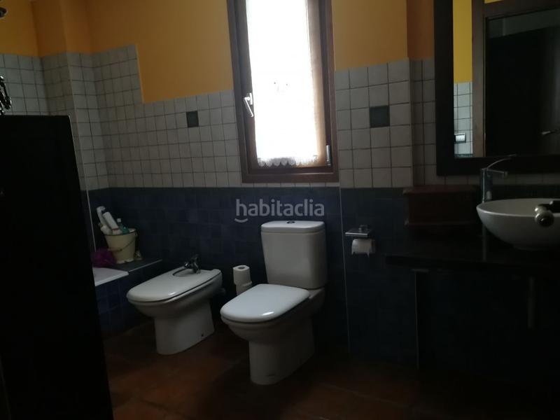 Foto bfb7ff12-908e-4f5b-bb50-7cb14cb50a1e. Casa espectacular villa unifamiliar con dos viviendas independientes en Araitz