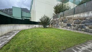 Pis en Amezketa. Piso con jardin, terraza y txoko