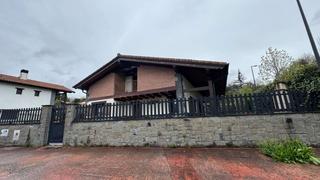 Casa a Lekunberri. Espectacular villa unifamiliar en lekunberri